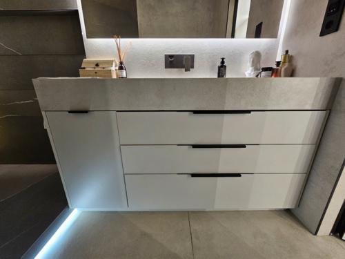 Ах да, совсем забыла рассказать про ванную и кухню - гостиную! 05