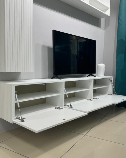 Этот элегантный и стильный комплект гостиной добавит изысканности вашему интерьеру. 05