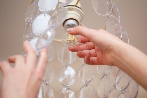 Важным фактором комфортной обстановки в доме является освещение. 01