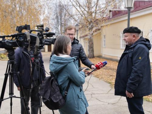 В музее - усадьбе П. и. Чайковского в Воткинске идет ремонт мемориального дома. 06 В музее - усадьбе П. и. Чайковского в Воткинске идет ремонт мемориального дома. 06
