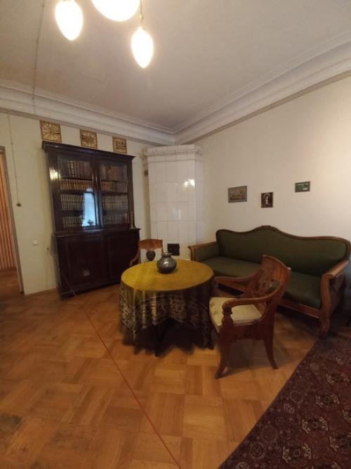 19 октября 2023 года студенты 1 а курса ССМШ посетили с экскурсией дом - музей а. а. блока. 01