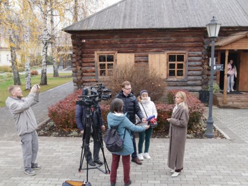 В музее - усадьбе П. и. Чайковского в Воткинске идет ремонт мемориального дома. 03 В музее - усадьбе П. и. Чайковского в Воткинске идет ремонт мемориального дома. 03