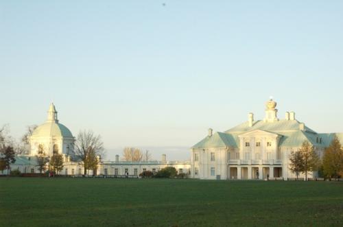 Большой меншиковский дворец - старейшее сооружение ораниенбаума. 03