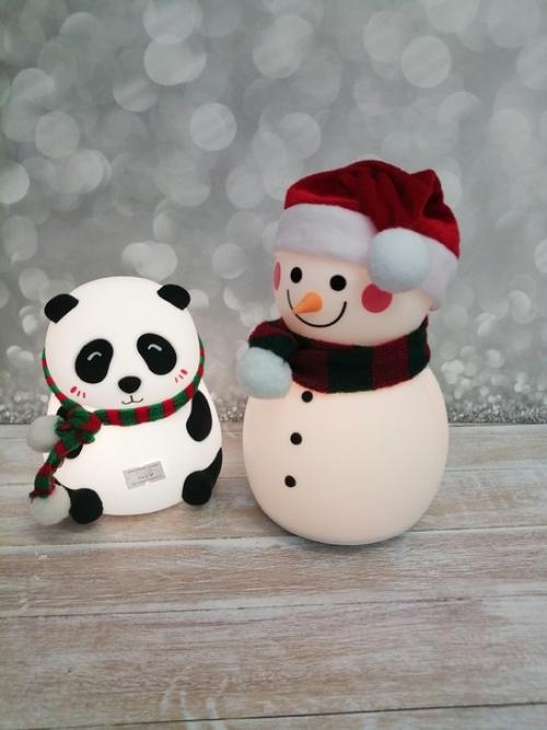 Замечательный и очень полезный подарок для вашего карапуза - светильник - ночник, который можно тискать. 07