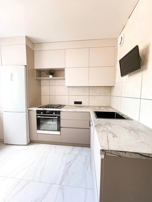 Современный тренд оформления кухни заключается в полном отказе от ручек, такую идею смогут с легкостью реализовать наши дизайнеры! 01