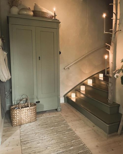 Кровать - это не только место для сна, но и центральный элемент спальни. 03