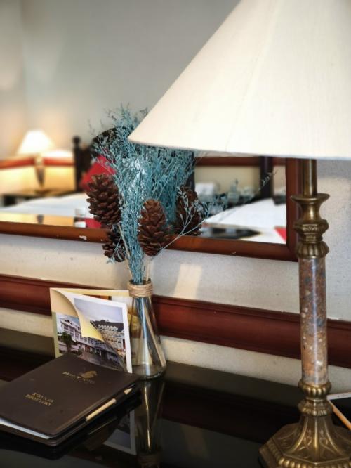 Первый день экскурсии закончился и вечером нас заселили в гостиницу Sammy Hotel в центре Далата. 03