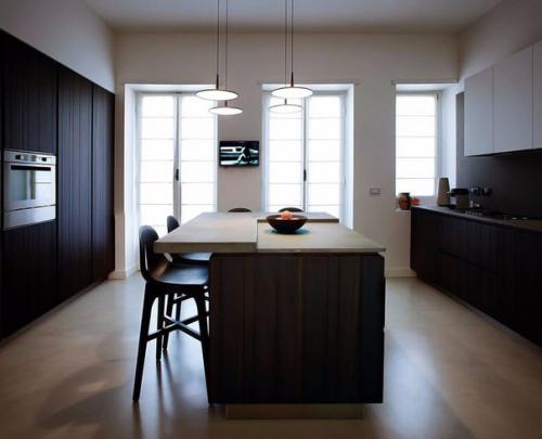 Интерьер квартиры, разработанный итальянским дизайнером Fabio Fantolini. 06