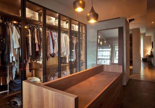 Интерьер квартиры, разработанный итальянским дизайнером Fabio Fantolini. 09