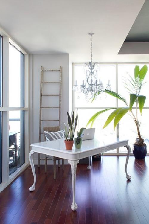 Мы выбираем письменный стол. 03