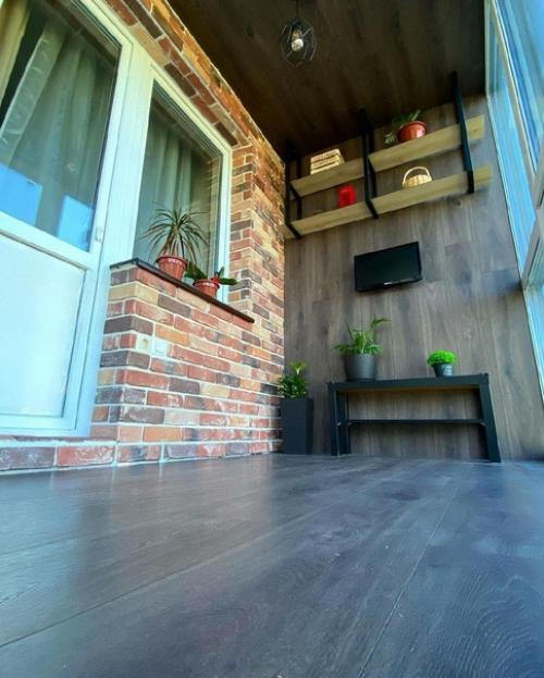 Балкон после капитального ремонта в лофт - стиле. 01