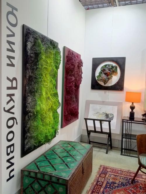 Каждый год антикварный салон в гостином дворе посещаю. 09