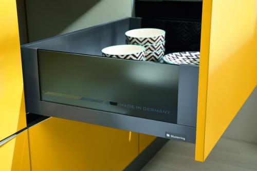 Желтый цвет в интерьере кухни. 05