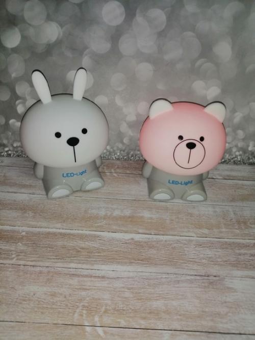 Замечательный и очень полезный подарок для вашего карапуза - светильник - ночник, который можно тискать. 03