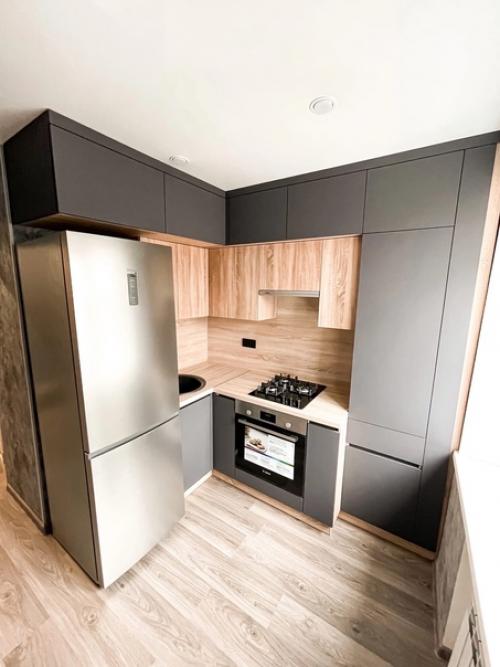 Современный тренд оформления кухни заключается в полном отказе от ручек, такую идею смогут с легкостью реализовать наши дизайнеры! 03