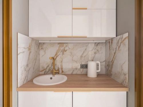 25-Метровая квартира выходного дня с видом на финский залив в Кронштадте. 02