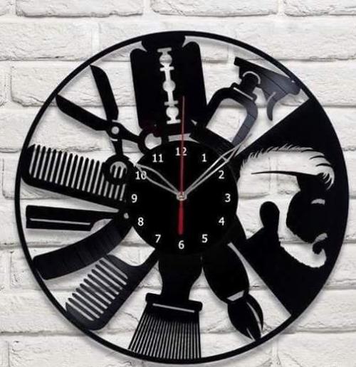 Практически у каждого из нас есть возможность, посмотрев на монитор, узнать точное время. 01