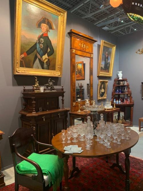 С 23 по 27 ноября 2022 года в гостином дворе в Москве проходит 48-ой российский антикварный салон & Lifestyle Искусство Интерьера. 01