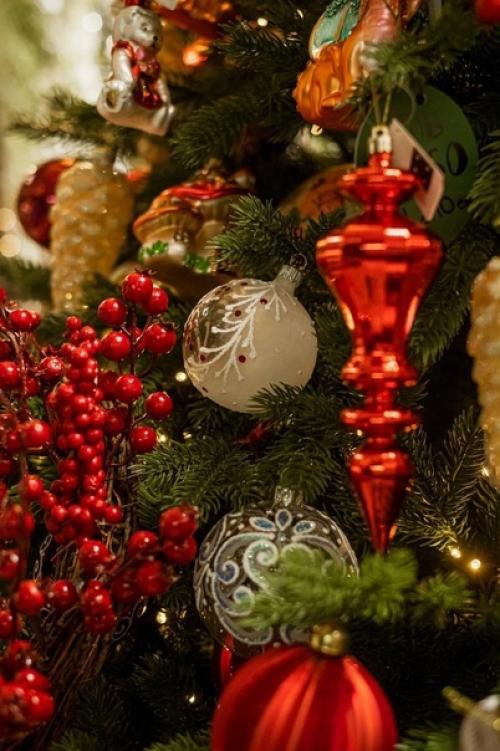 Новогоднее оформление и волшебный праздник в доме - это просто, если заглянуть за вдохновением в наше концептуальное пространство. 09