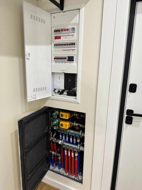 Когда за окном твоего жилого комплекса яблоневый сад, то и интерьер квартиры должен располагать к релаксу. 08