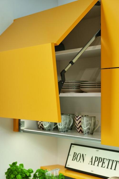 Желтый цвет в интерьере кухни. 04