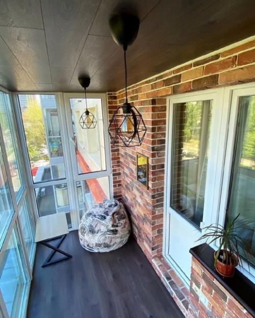 Балкон после капитального ремонта в лофт - стиле. 02