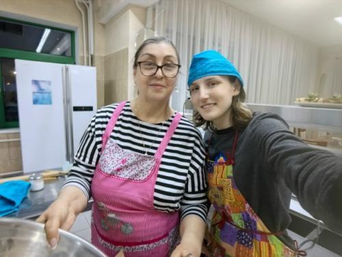 Светлый праздник домашнего тепла: уютная квартира становится домом благодаря заботливым рукам! 02