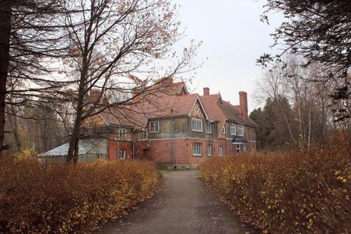 Волчий сад.  Большинство туристов считают, что зелёной зоной царского села служат только знаменитые екатерининский и александровский парки. 03