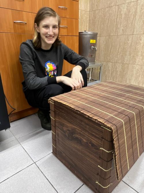 Светлый праздник домашнего тепла: уютная квартира становится домом благодаря заботливым рукам! 08