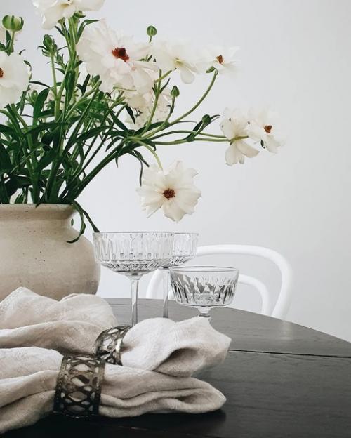 Стильный минимализм и эстетика скандинавского дизайна в белом доме. 01