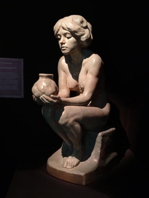 Каждый год антикварный салон в гостином дворе посещаю. 01