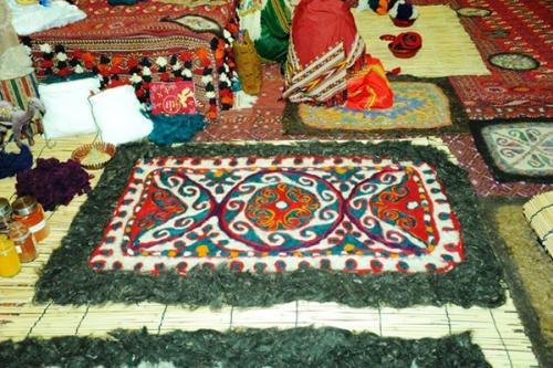 Кошма.  Младшая сестра ковра. 09