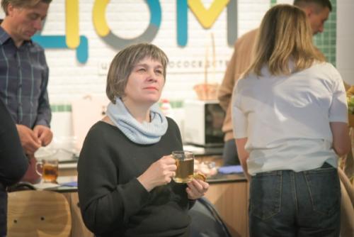 В прошлый четверг мы встретились с жителями петроградской стороны, чтобы обсудить квартирный вопрос. 03