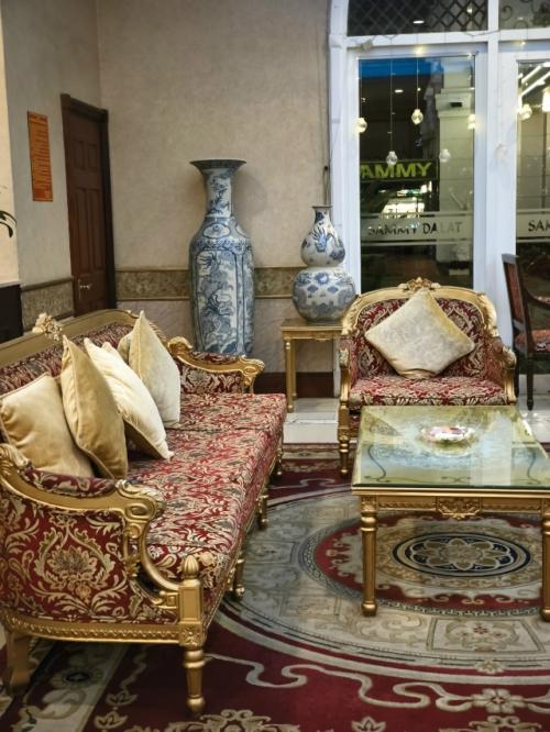 Первый день экскурсии закончился и вечером нас заселили в гостиницу Sammy Hotel в центре Далата. 05