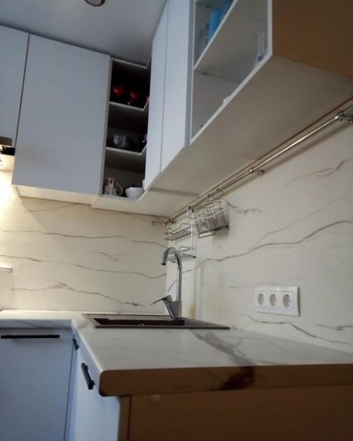 Очнь симпатичная кухня 5. 5 кв. 01