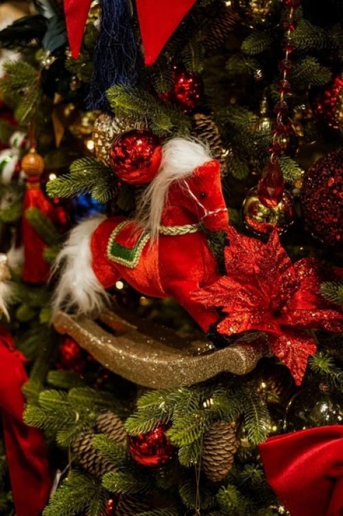 Новогоднее оформление и волшебный праздник в доме - это просто, если заглянуть за вдохновением в наше концептуальное пространство. 02