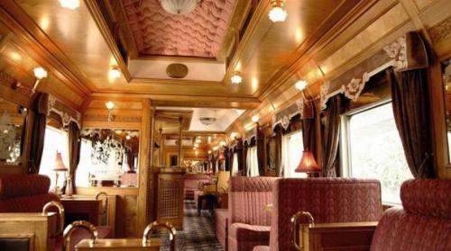 Железнодорожных путешествиях в самых необычных поездах. 02
