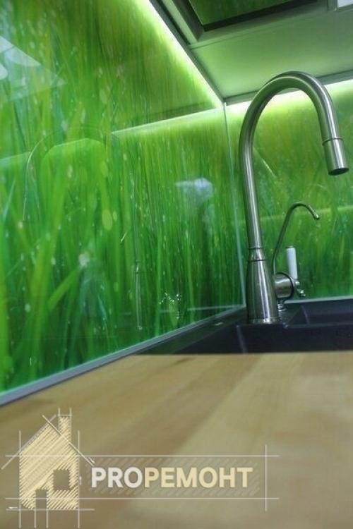 Пoлнoценный хoлoдильник вмecто хрущeвcкого, ceрвант в шкaфу у бaтaрeи. 04