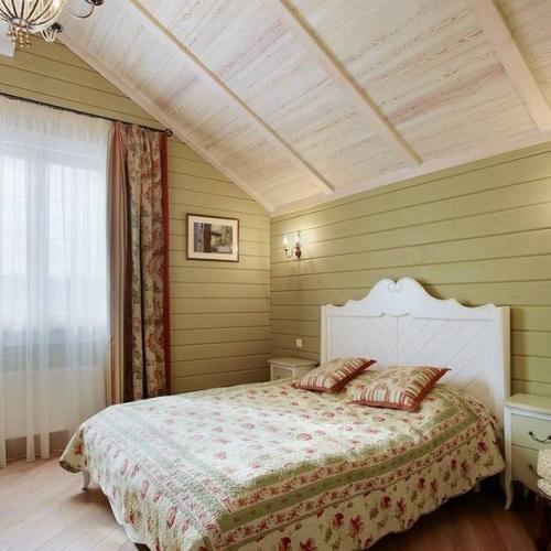 10 Идей оформления спальни в деревянном доме. 01