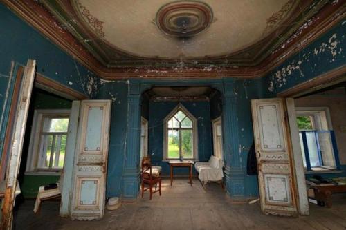 Потрясающей красоты древнерусский терем погорелово в покинутой деревне. 07