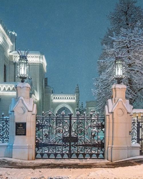 Зима посетила особняк Зинаиды Морозовой на спиридоновке 17. 01