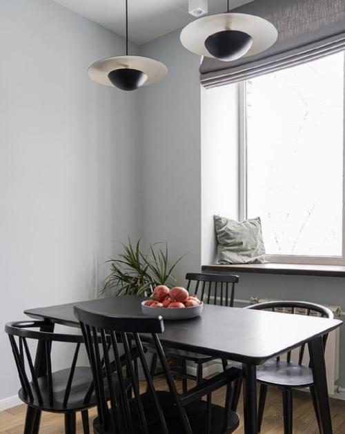 В этой квартире особое внимание привлекает к себе кухня. 04