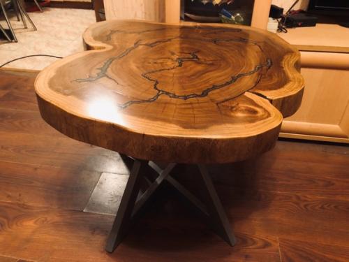 Журнальный столик - один из незаменимых атрибутов гостиной любого частного дома или квартиры. 01