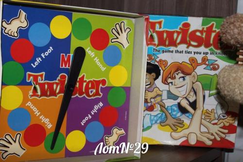 Наконец за окном зима, а у нас - открыта восьмая сессия нашего новогоднего благотворительного аукциона в пользу котиков даримподарки 2018. 06