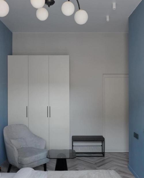 Мы смотрим интерьер квартиры - студии. 03