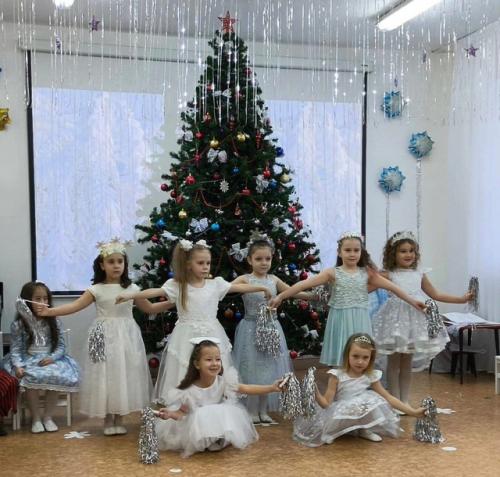 В детском саду завершилась череда новогодних утренников. 01