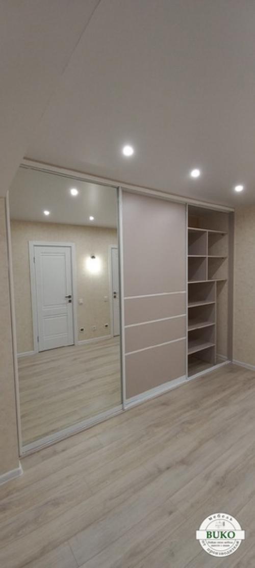 Вот так пройдёшь мимо и не заметишь, хорошо спрятался! 01