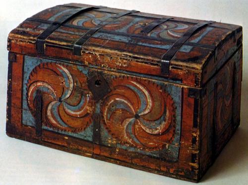 Только в том случае, если женщина - шкатулка с секретом, то мужчина - сундук со сказками. 03