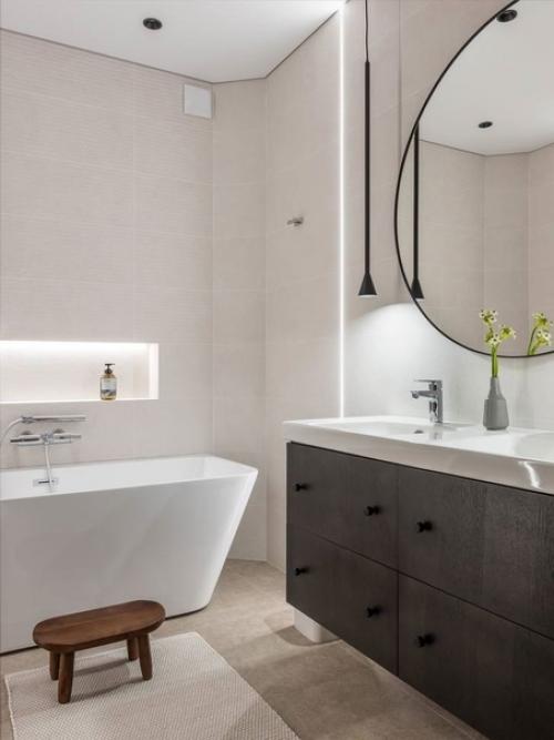 Лаконичный интерьер квартиры за счет большой площади воплотили все свои мечты. 09