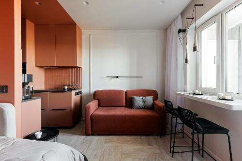 Цветной интерьер квартиры - студии 24, 3 м 2 (29 м 2 с балконом) в Санкт-петербурге.  